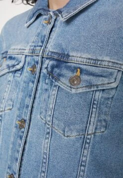 7 For All Mankind MODERN TRUCKER LUXVINLEG - Jeansjacke - Light Blue 13 7 For All Mankind MODERN TRUCKER LUXVINLEG - Jeansjacke - Light Blue -7 For All Mankind 077d967b7a204033aac08b45a756fe71