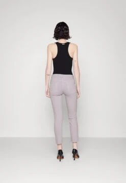 7 For All Mankind ROXANNE ANKLE COLORED STRETCH - Stoffhose - Pink -7 For All Mankind 2b54f224eedc4b12a09ecfdc43fd6099