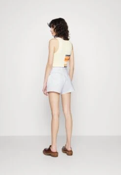 7 For All Mankind EASY RUBY YACHT - Jeans Shorts - White -7 For All Mankind 426685294aed402f8b3f8ee63dec43ec