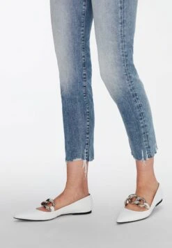 7 For All Mankind ROXANNE - Jeans Skinny Fit - Light Blue 11 7 For All Mankind ROXANNE - Jeans Skinny Fit - Light Blue -7 For All Mankind ca3b372f00ab43978a5ce3ebe7f088e7